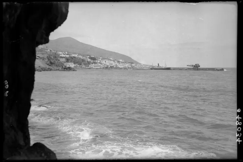 Vista de Santa Cruz de La Palma desde Bajamar.